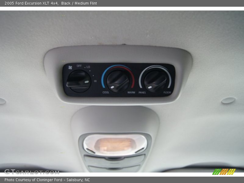 Black / Medium Flint 2005 Ford Excursion XLT 4x4