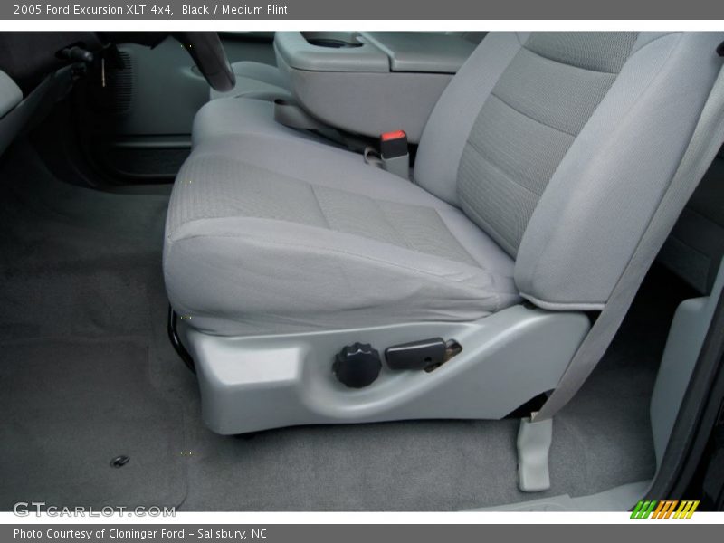 Black / Medium Flint 2005 Ford Excursion XLT 4x4