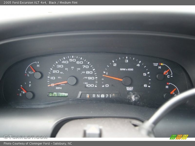  2005 Excursion XLT 4x4 XLT 4x4 Gauges