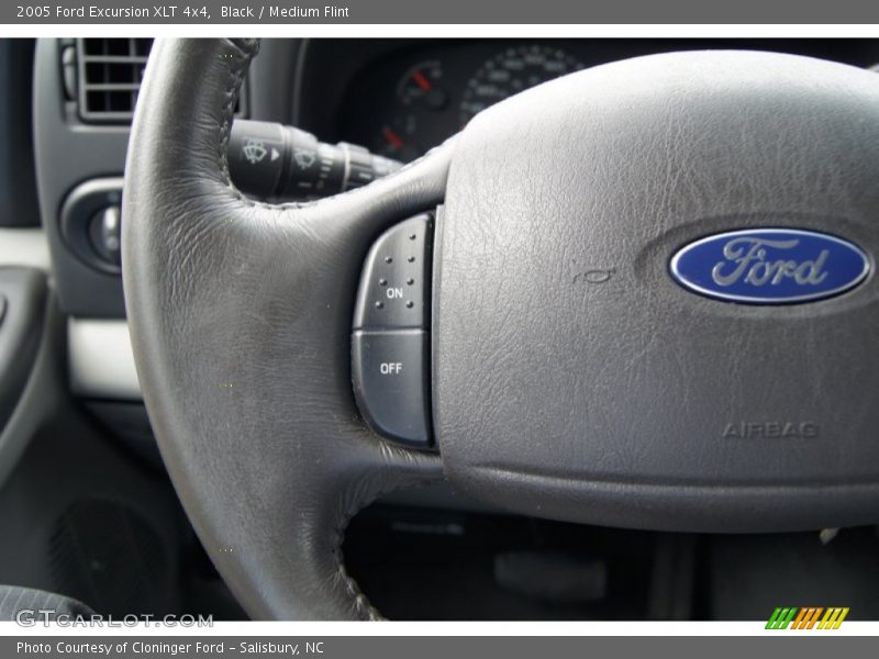 Black / Medium Flint 2005 Ford Excursion XLT 4x4