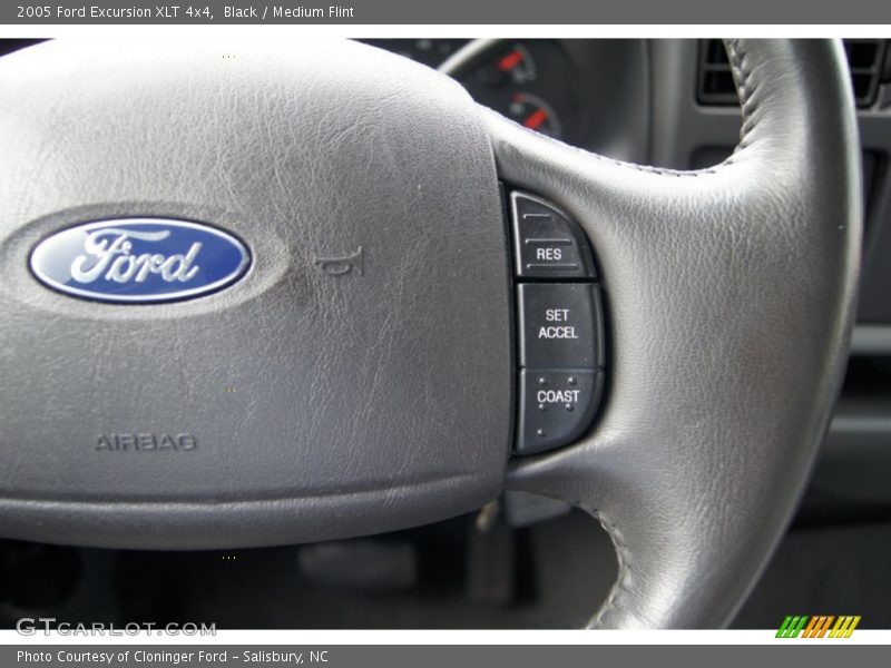 Black / Medium Flint 2005 Ford Excursion XLT 4x4