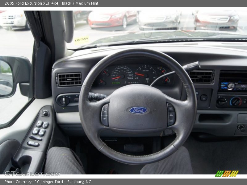 Black / Medium Flint 2005 Ford Excursion XLT 4x4