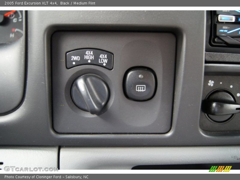 Black / Medium Flint 2005 Ford Excursion XLT 4x4