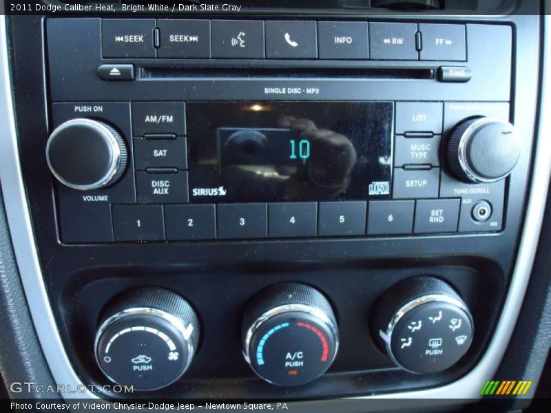 Bright White / Dark Slate Gray 2011 Dodge Caliber Heat