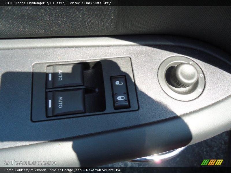 TorRed / Dark Slate Gray 2010 Dodge Challenger R/T Classic