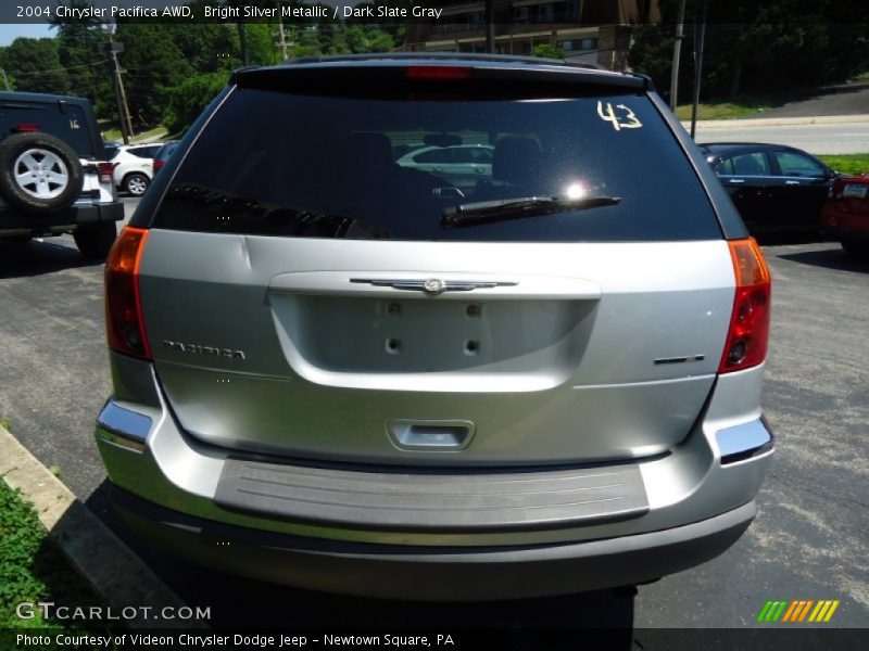 Bright Silver Metallic / Dark Slate Gray 2004 Chrysler Pacifica AWD