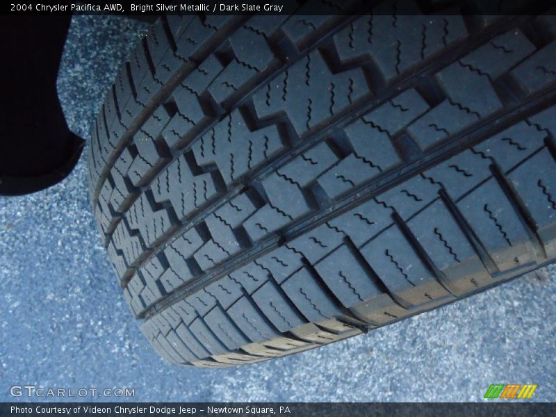 Bright Silver Metallic / Dark Slate Gray 2004 Chrysler Pacifica AWD