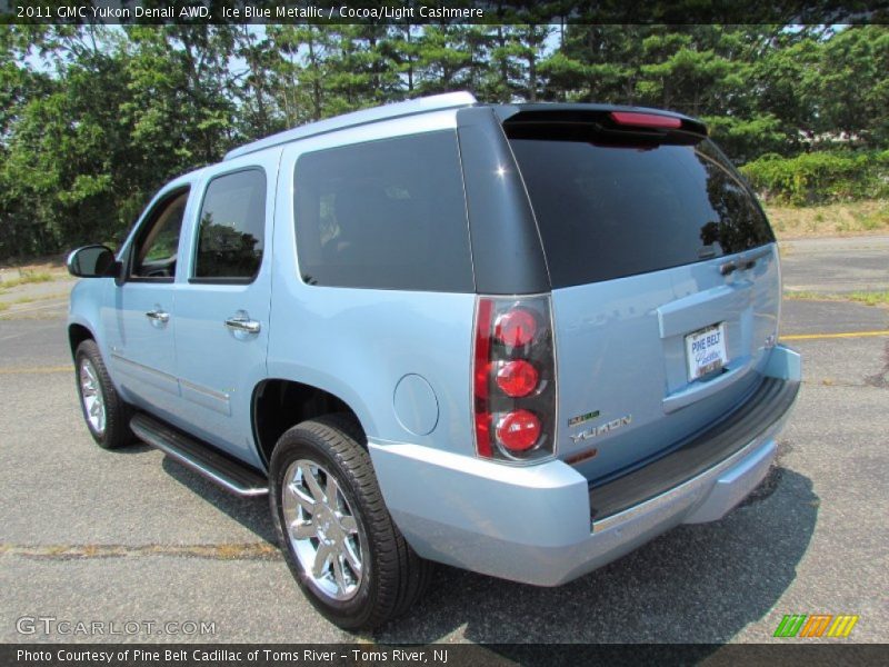 Ice Blue Metallic / Cocoa/Light Cashmere 2011 GMC Yukon Denali AWD