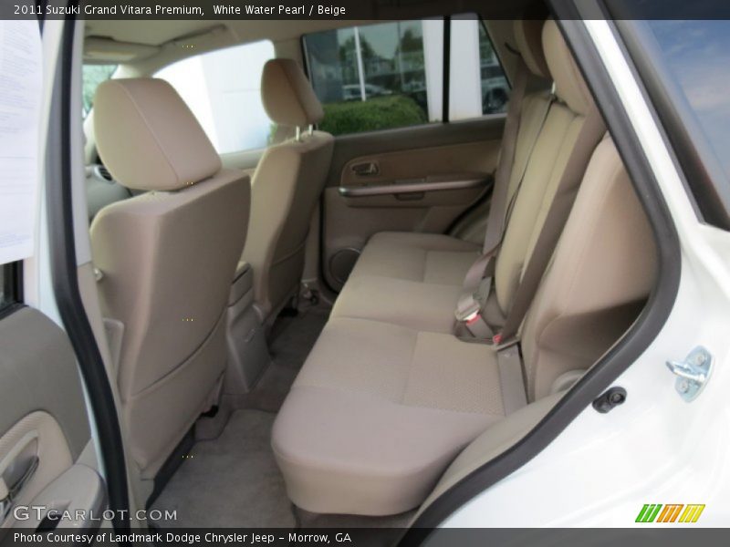 White Water Pearl / Beige 2011 Suzuki Grand Vitara Premium