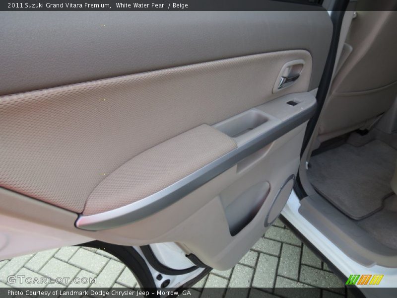 White Water Pearl / Beige 2011 Suzuki Grand Vitara Premium