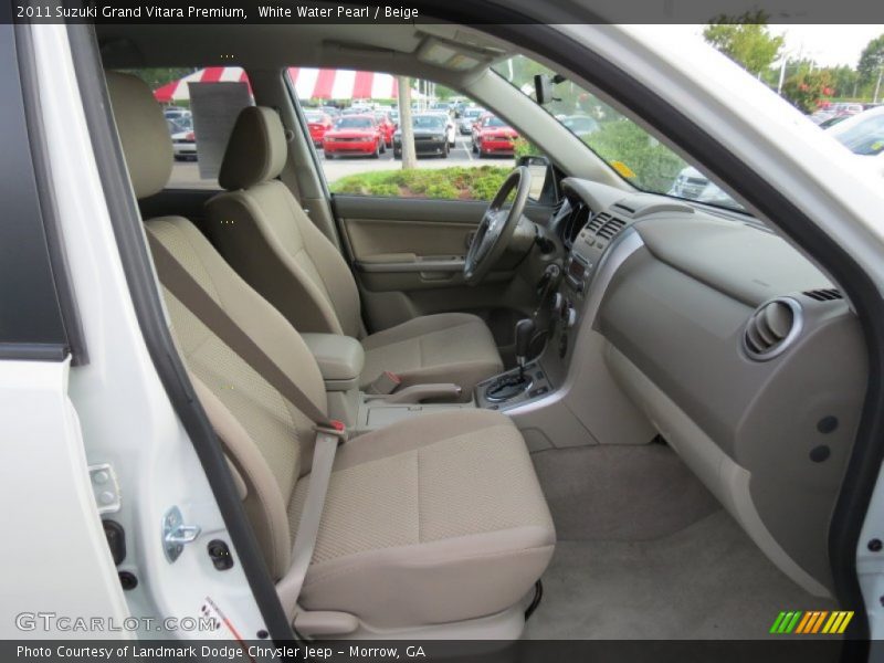  2011 Grand Vitara Premium Beige Interior