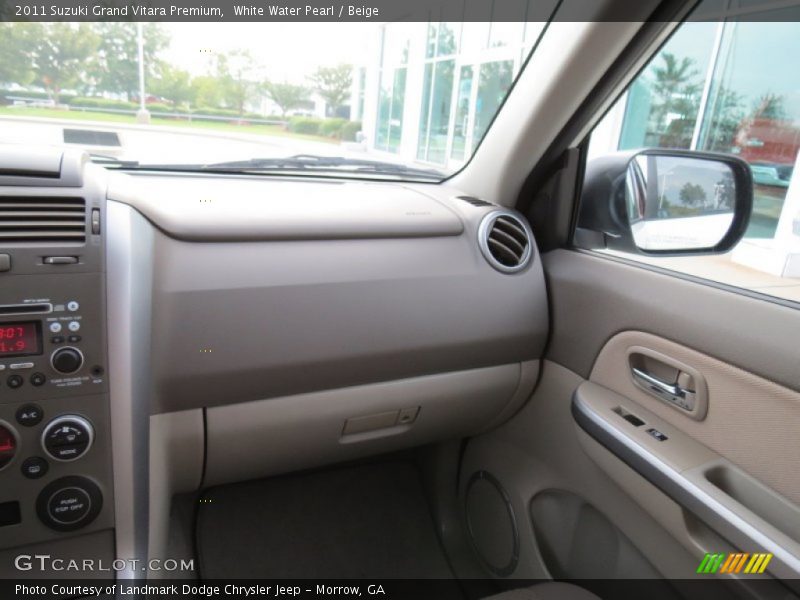 White Water Pearl / Beige 2011 Suzuki Grand Vitara Premium