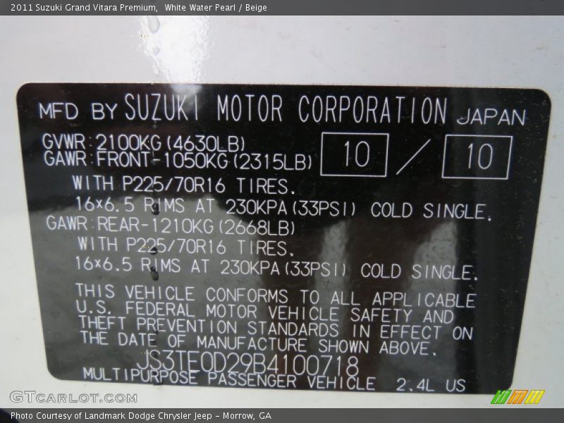 White Water Pearl / Beige 2011 Suzuki Grand Vitara Premium