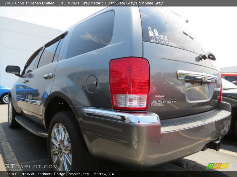 Mineral Gray Metallic / Dark Slate Gray/Light Slate Gray 2007 Chrysler Aspen Limited HEMI