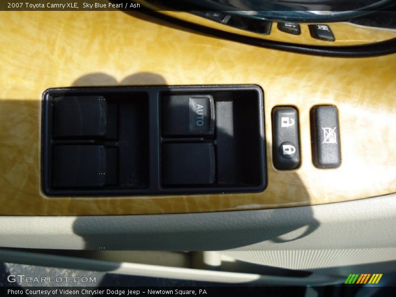 Sky Blue Pearl / Ash 2007 Toyota Camry XLE