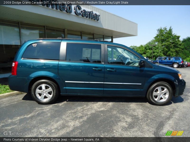 Melbourne Green Pearl / Medium Slate Gray/Light Shale 2009 Dodge Grand Caravan SXT