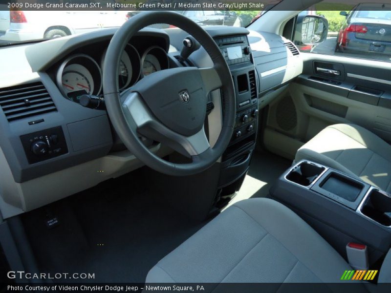 Melbourne Green Pearl / Medium Slate Gray/Light Shale 2009 Dodge Grand Caravan SXT