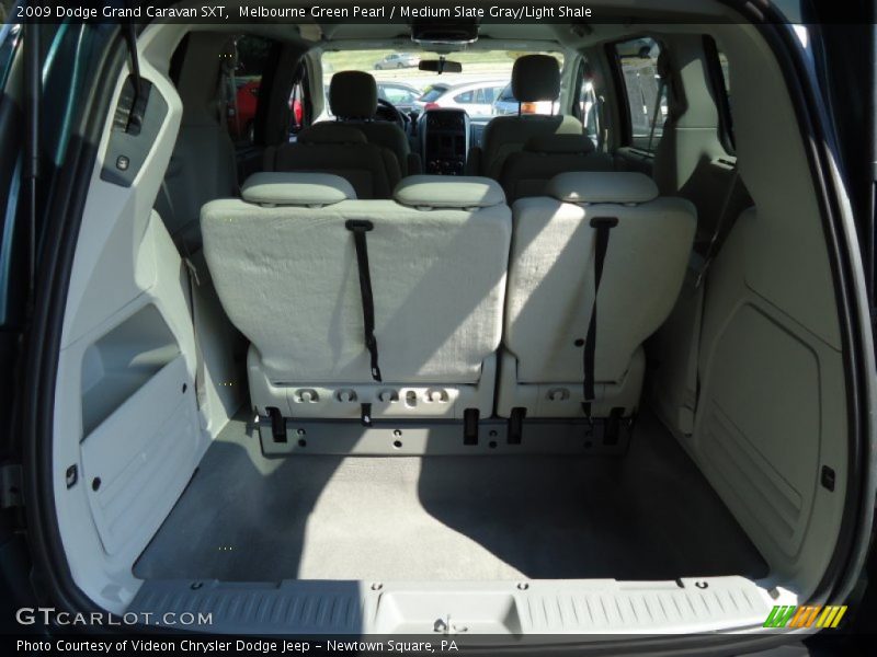 Melbourne Green Pearl / Medium Slate Gray/Light Shale 2009 Dodge Grand Caravan SXT
