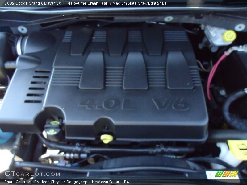 Melbourne Green Pearl / Medium Slate Gray/Light Shale 2009 Dodge Grand Caravan SXT