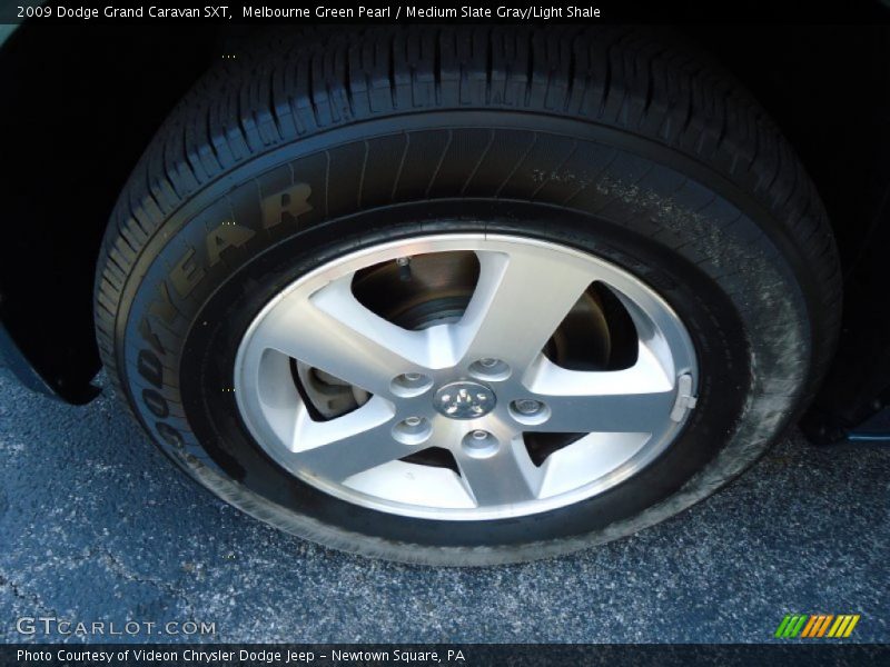 Melbourne Green Pearl / Medium Slate Gray/Light Shale 2009 Dodge Grand Caravan SXT