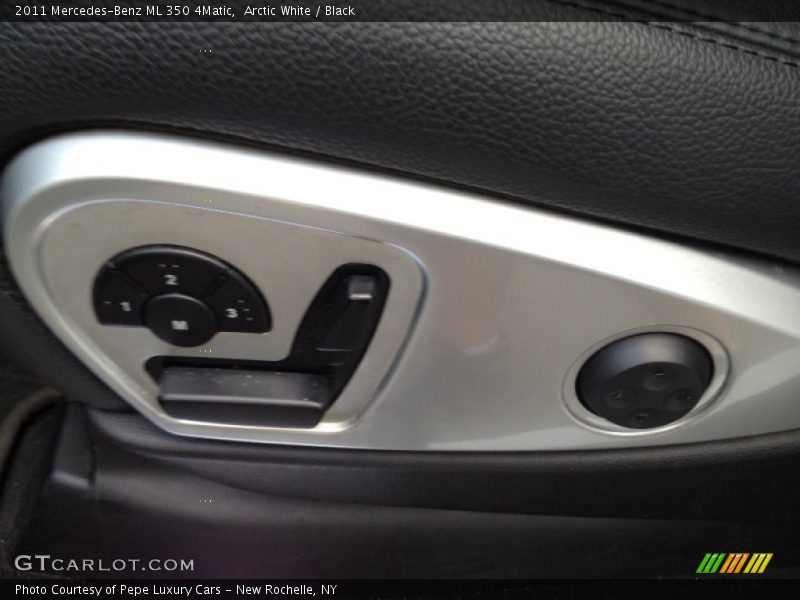Arctic White / Black 2011 Mercedes-Benz ML 350 4Matic