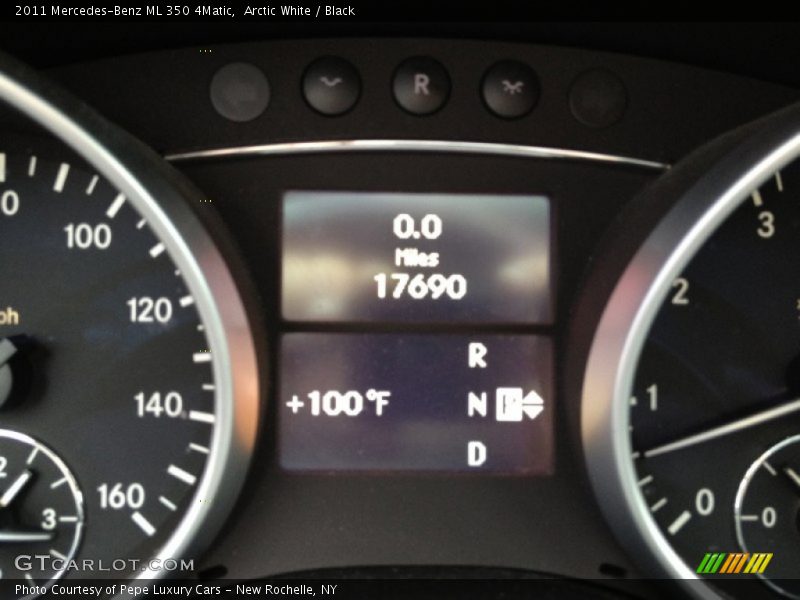 Arctic White / Black 2011 Mercedes-Benz ML 350 4Matic