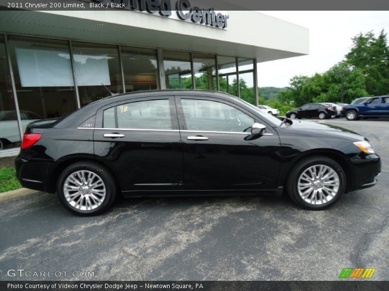 Black / Black 2011 Chrysler 200 Limited