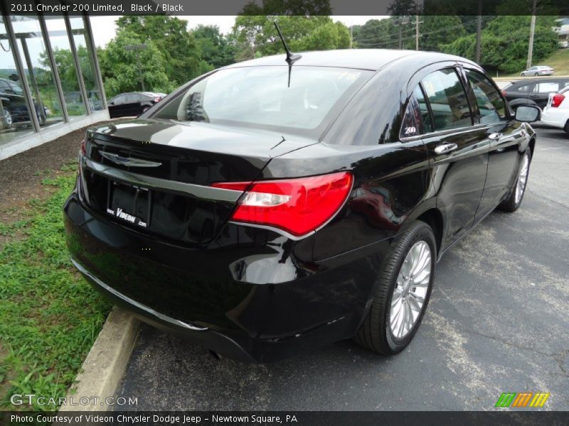 Black / Black 2011 Chrysler 200 Limited