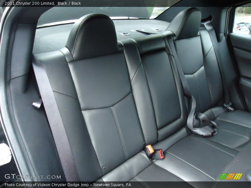 Black / Black 2011 Chrysler 200 Limited