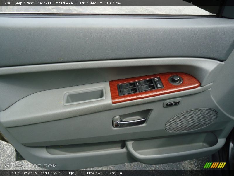 Black / Medium Slate Gray 2005 Jeep Grand Cherokee Limited 4x4
