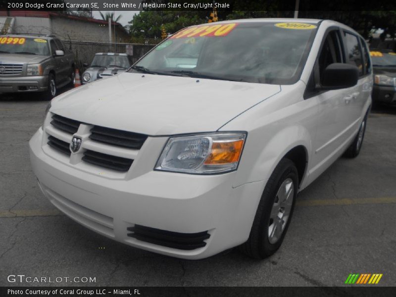 Stone White / Medium Slate Gray/Light Shale 2009 Dodge Grand Caravan SE