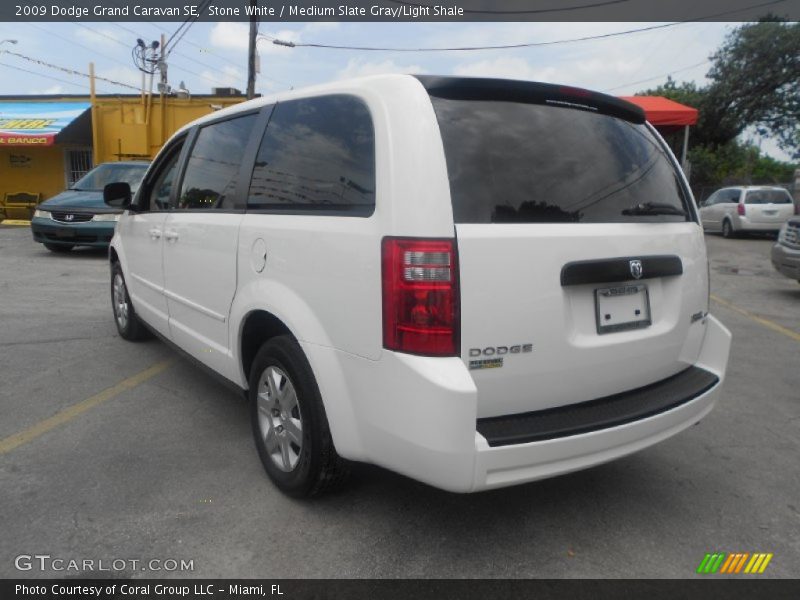 Stone White / Medium Slate Gray/Light Shale 2009 Dodge Grand Caravan SE