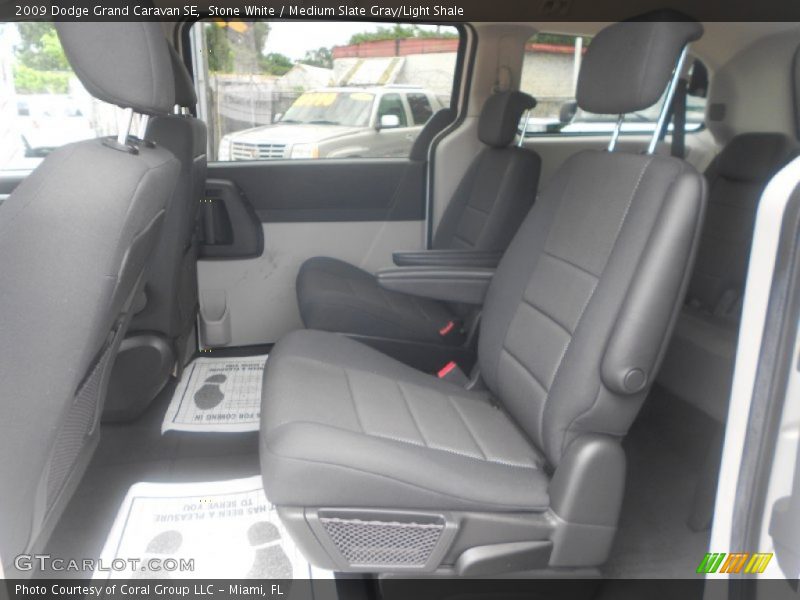 Stone White / Medium Slate Gray/Light Shale 2009 Dodge Grand Caravan SE