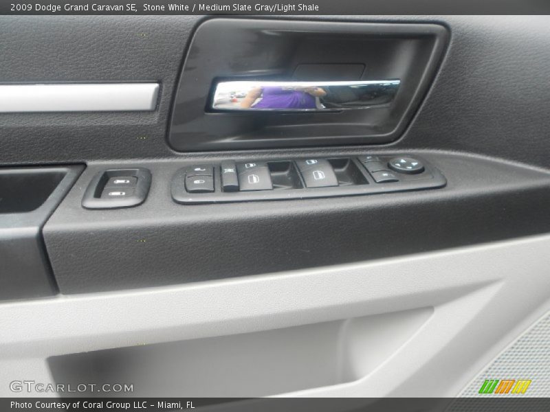 Stone White / Medium Slate Gray/Light Shale 2009 Dodge Grand Caravan SE