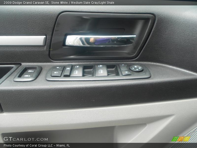 Stone White / Medium Slate Gray/Light Shale 2009 Dodge Grand Caravan SE