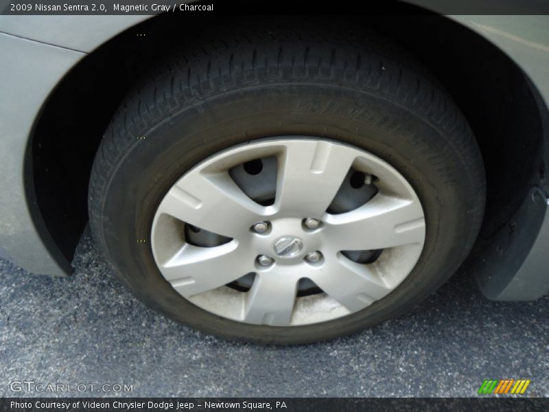 Magnetic Gray / Charcoal 2009 Nissan Sentra 2.0