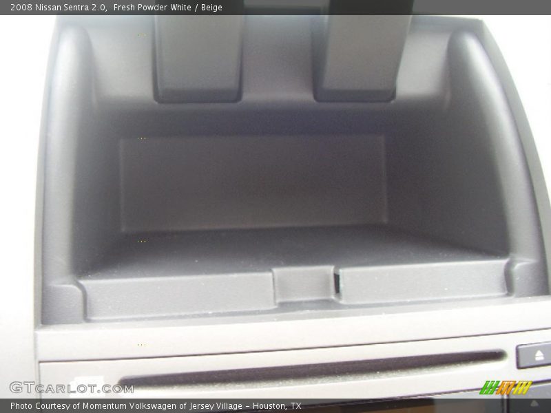Fresh Powder White / Beige 2008 Nissan Sentra 2.0