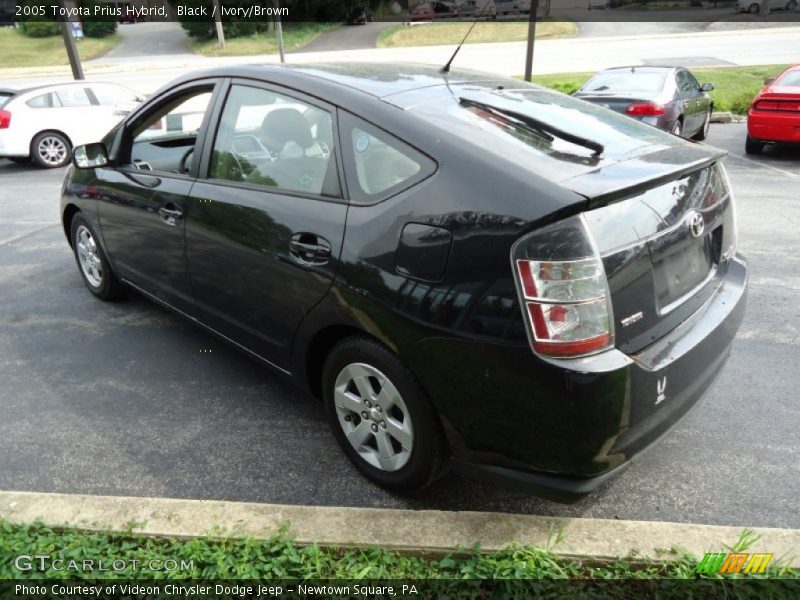 Black / Ivory/Brown 2005 Toyota Prius Hybrid
