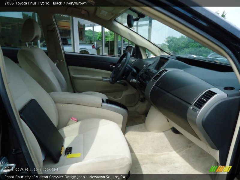Black / Ivory/Brown 2005 Toyota Prius Hybrid
