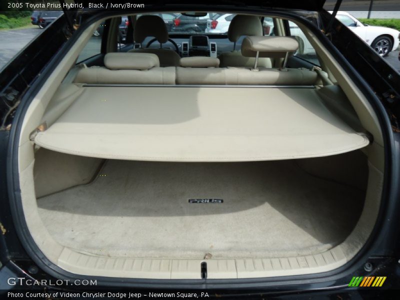 Black / Ivory/Brown 2005 Toyota Prius Hybrid
