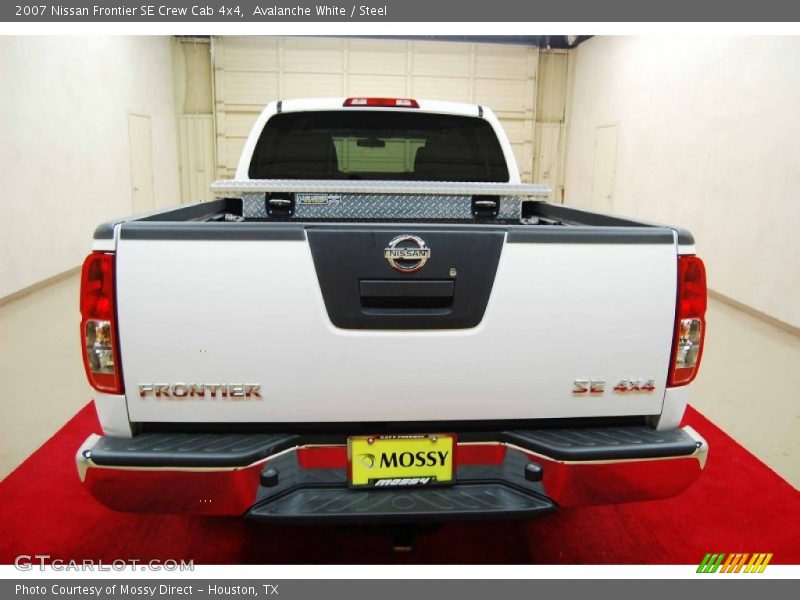 Avalanche White / Steel 2007 Nissan Frontier SE Crew Cab 4x4