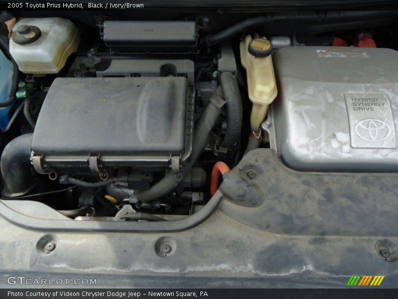 Black / Ivory/Brown 2005 Toyota Prius Hybrid