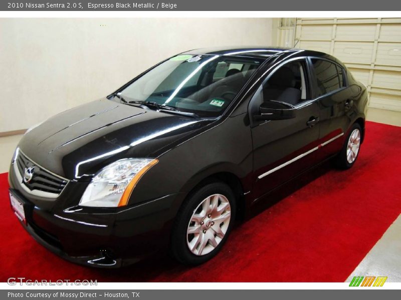 Espresso Black Metallic / Beige 2010 Nissan Sentra 2.0 S