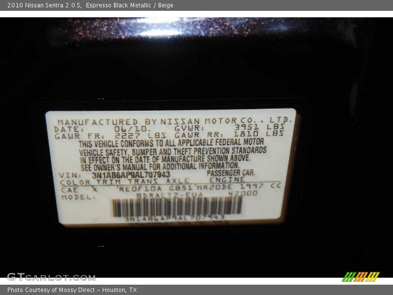 Espresso Black Metallic / Beige 2010 Nissan Sentra 2.0 S