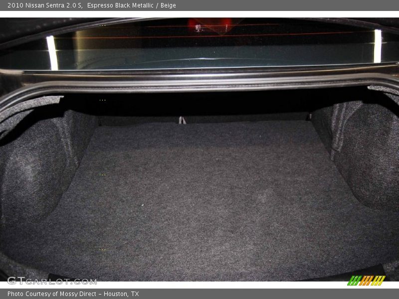 Espresso Black Metallic / Beige 2010 Nissan Sentra 2.0 S