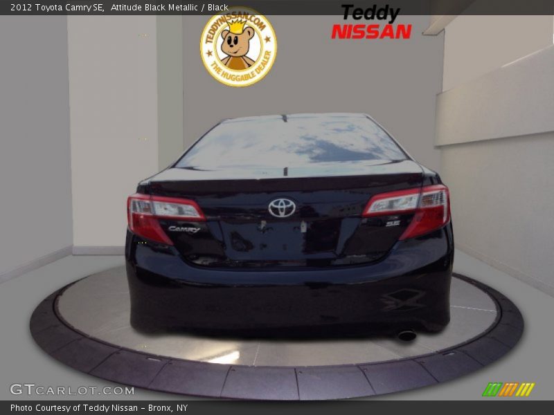 Attitude Black Metallic / Black 2012 Toyota Camry SE
