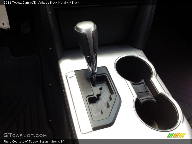 Attitude Black Metallic / Black 2012 Toyota Camry SE