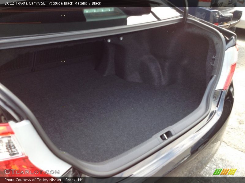 Attitude Black Metallic / Black 2012 Toyota Camry SE