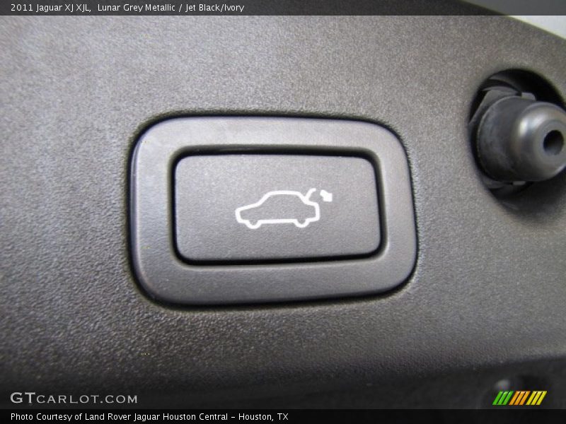 Lunar Grey Metallic / Jet Black/Ivory 2011 Jaguar XJ XJL