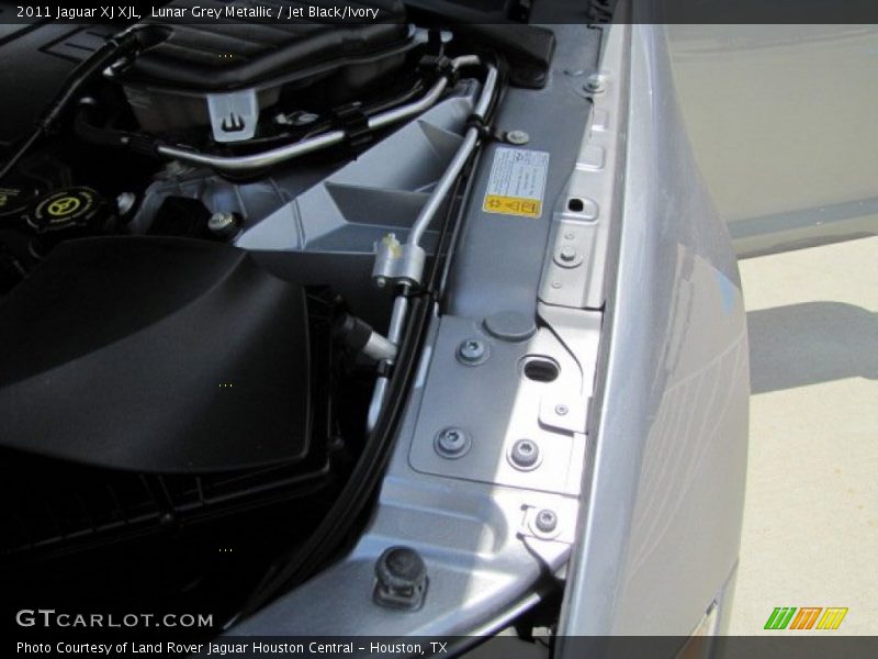 Lunar Grey Metallic / Jet Black/Ivory 2011 Jaguar XJ XJL